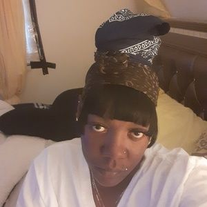 Meet your Posher, Chriell